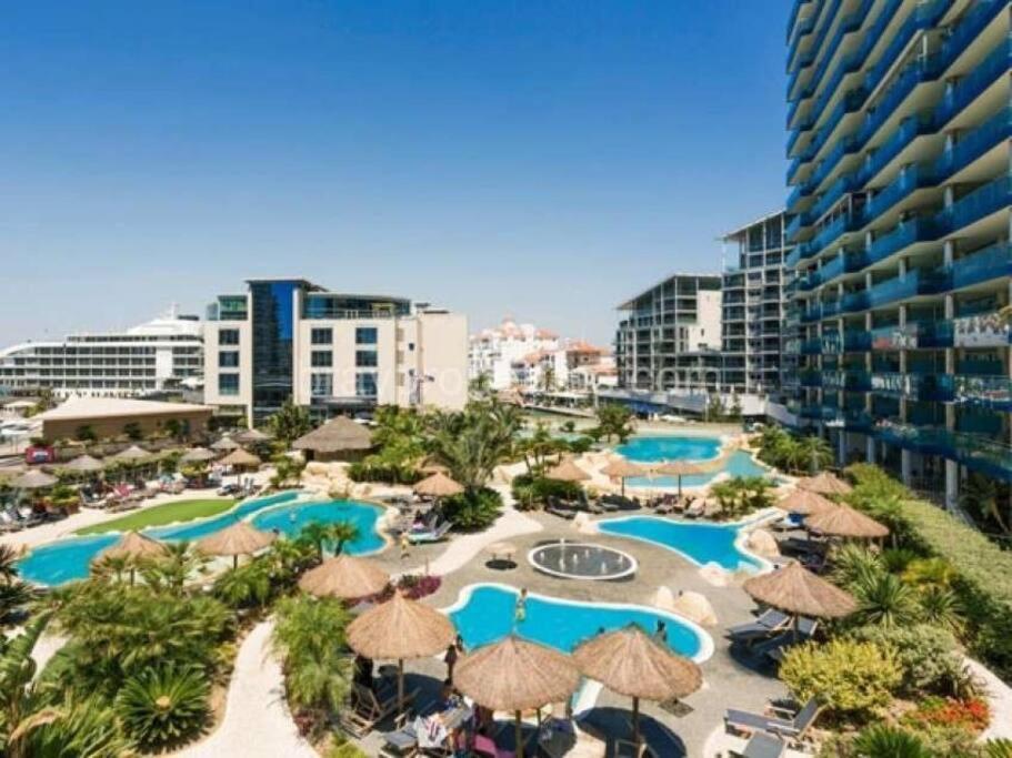 Gibraltar Luxury With Rooftop Pools & Views Εξωτερικό φωτογραφία